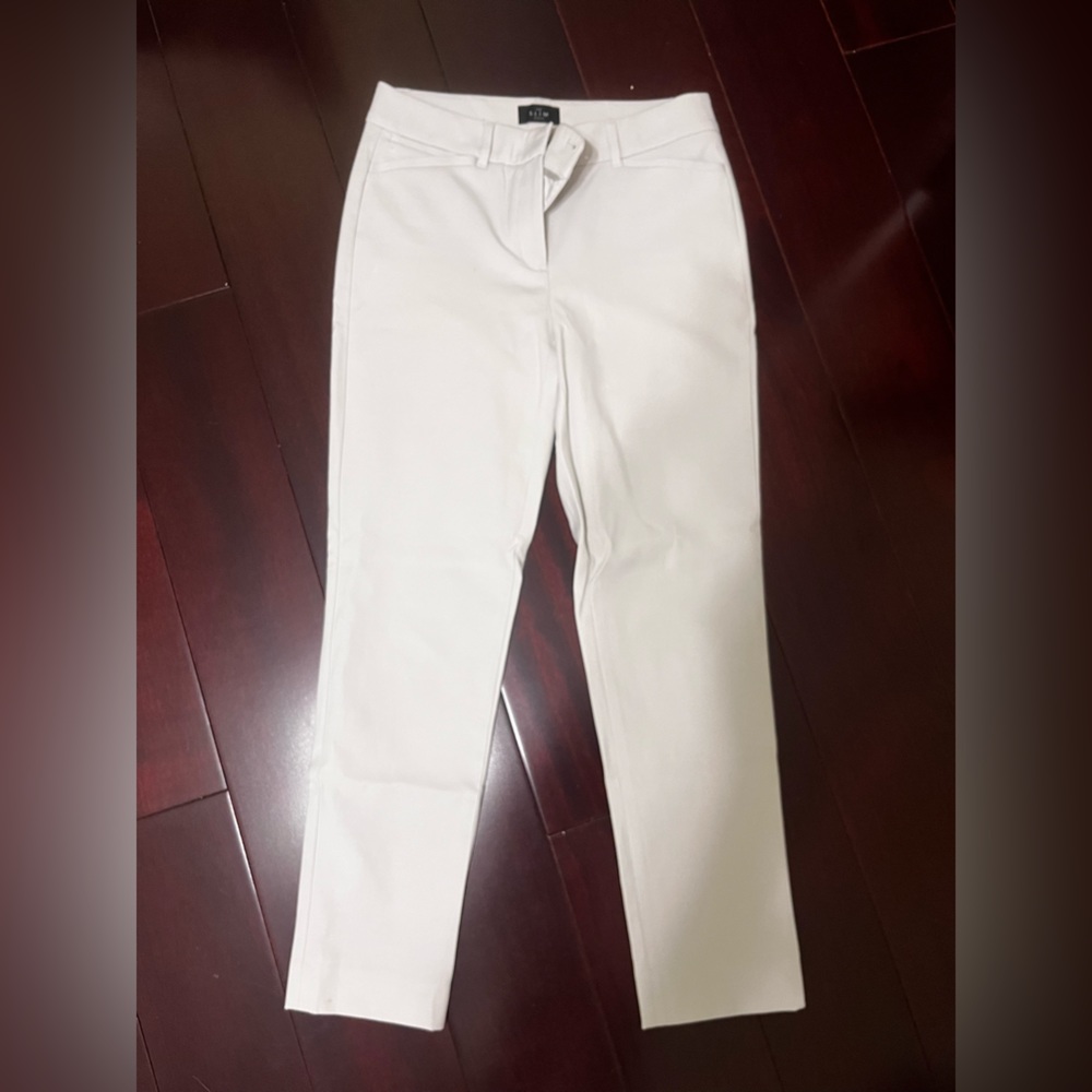 White House Black Market Slim Ankle Pants